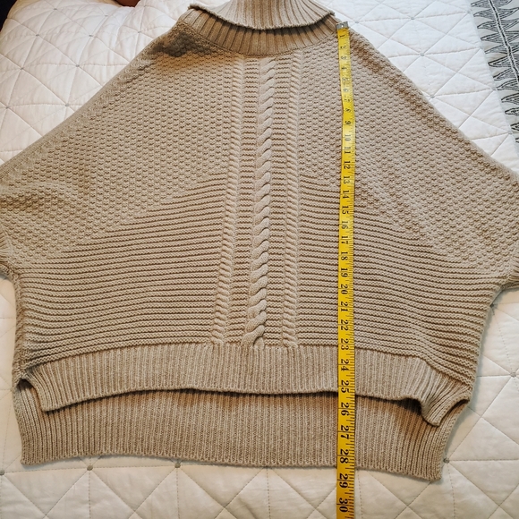 Peter Scott cashmere and merino wool blend sweater cable knit poncho! Si… - Picture 7 of 9